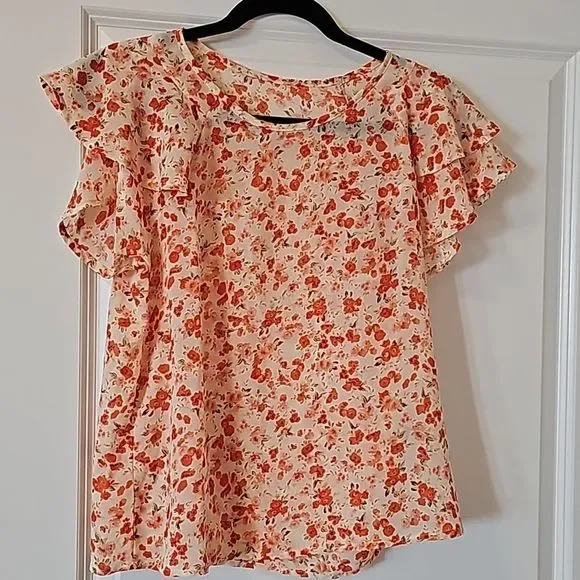 Floral Butterfly Sleeve Blouse - Picture 3 of 3